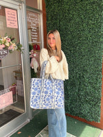 Load image into Gallery viewer, Large Quilted Bag
