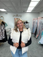 Load image into Gallery viewer, Vestique
