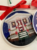 Load image into Gallery viewer, Santa House
