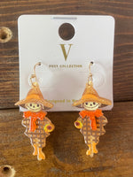 Load image into Gallery viewer, Straw Man
