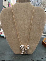 Load image into Gallery viewer, White Striped Necklace
