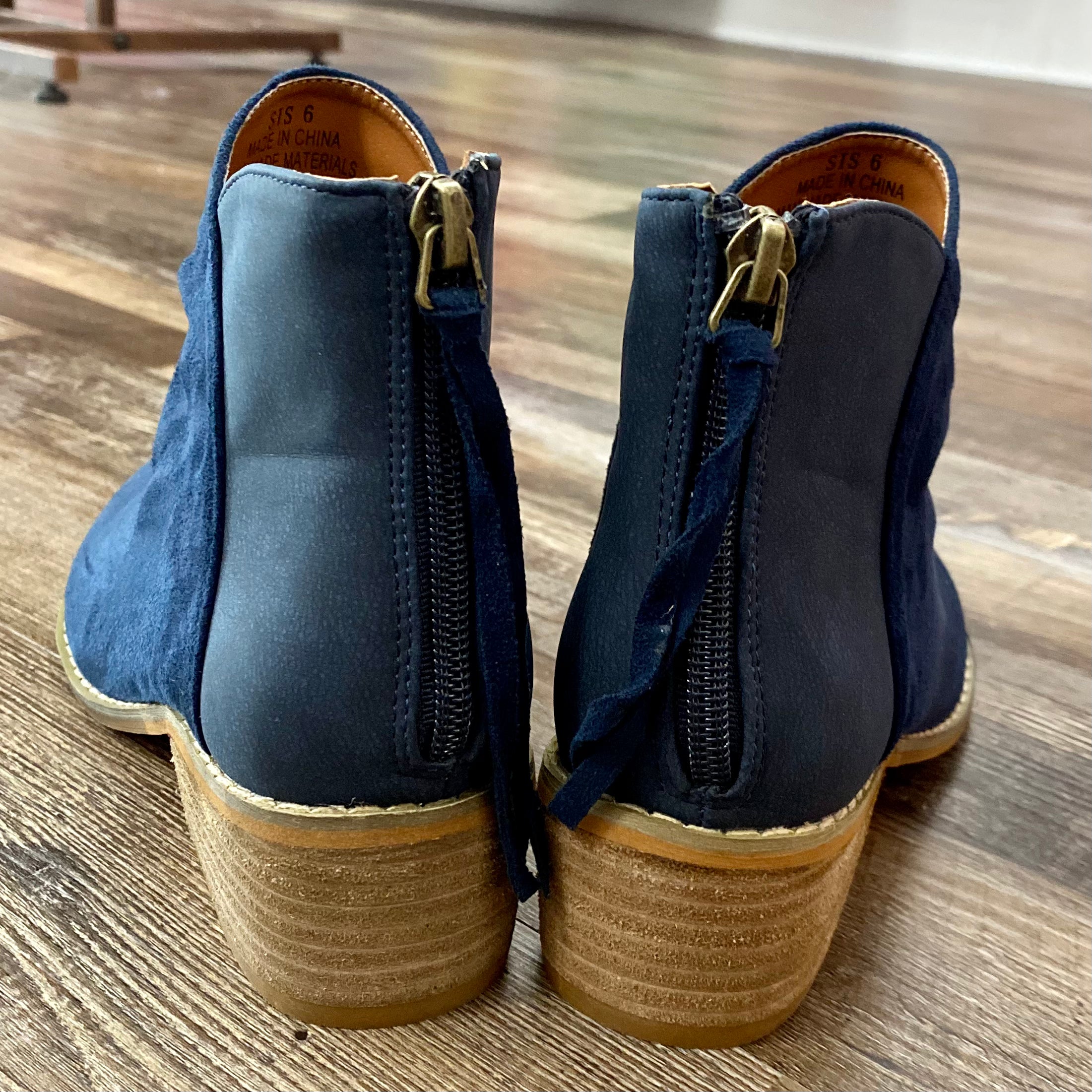 Sis Navy Boots