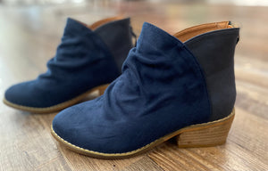 Sis Navy Boots